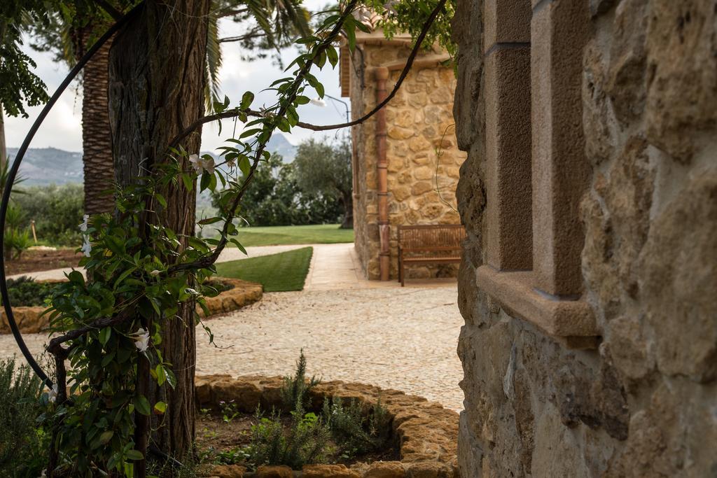 Agriturismo Feudo Muxarello Villa Aragona Exterior foto