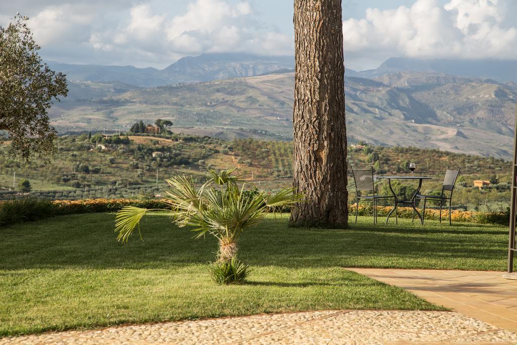 Agriturismo Feudo Muxarello Aragona Exterior foto